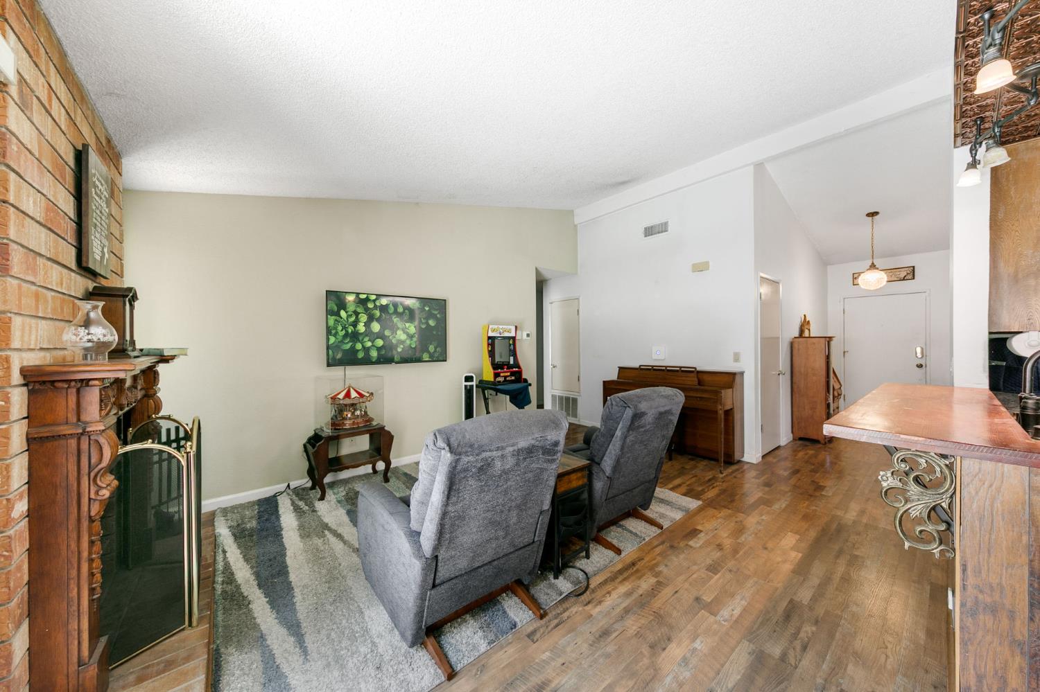 4904 Buffwood Way