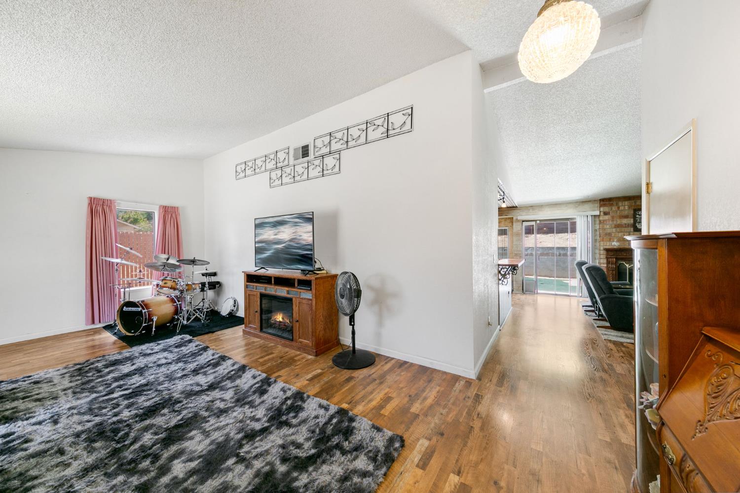 4904 Buffwood Way