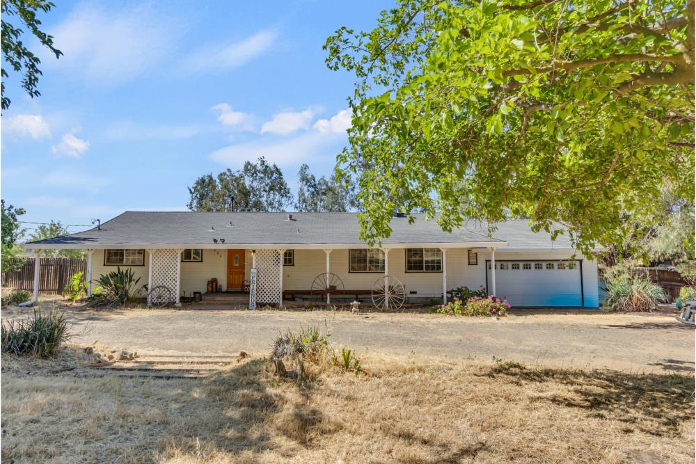 7494 Meadowlark Lane