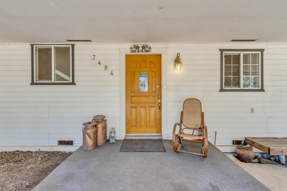 7494 Meadowlark Lane