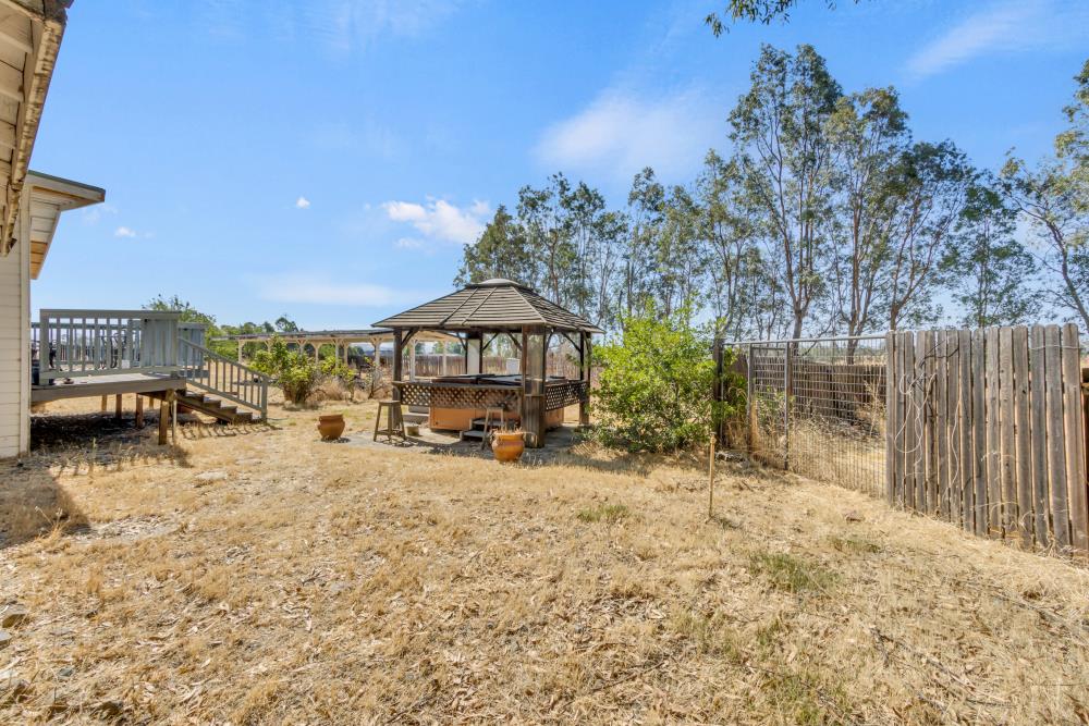 7494 Meadowlark Lane