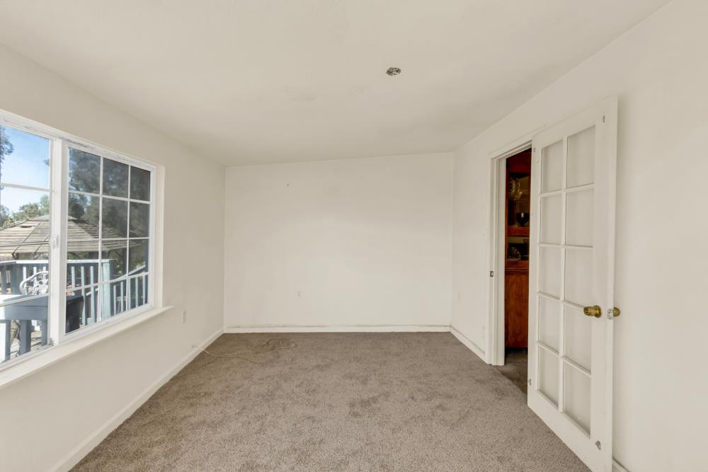 7494 Meadowlark Lane