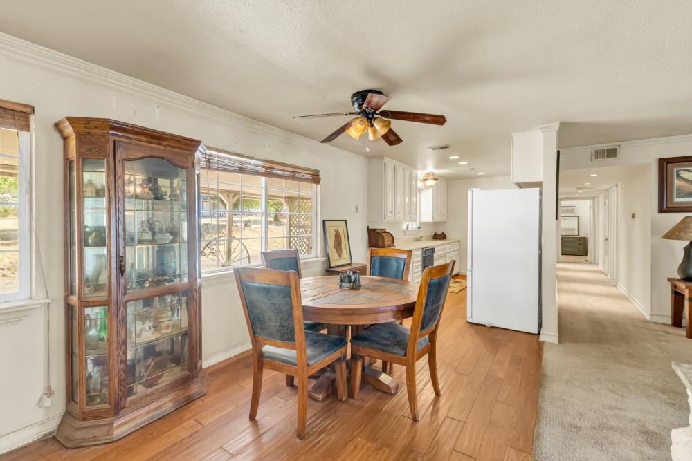 7494 Meadowlark Lane