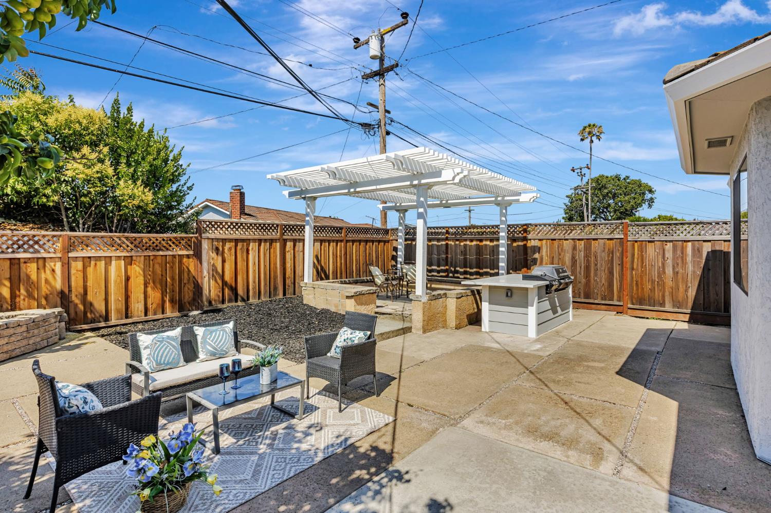 38597 Farwell Drive
