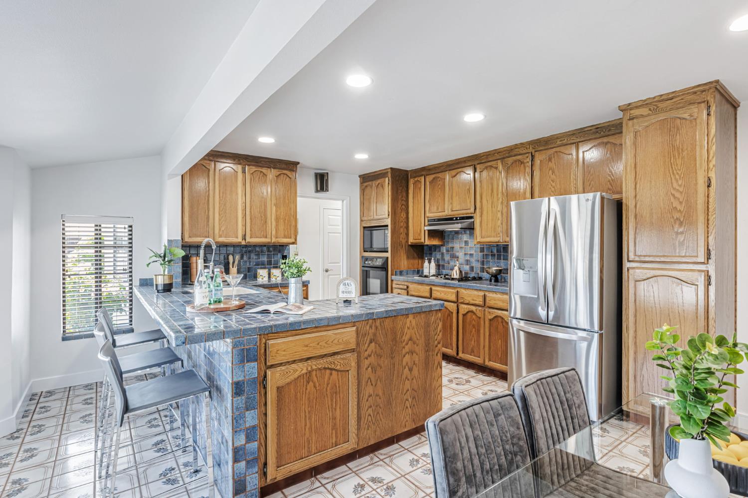 38597 Farwell Drive