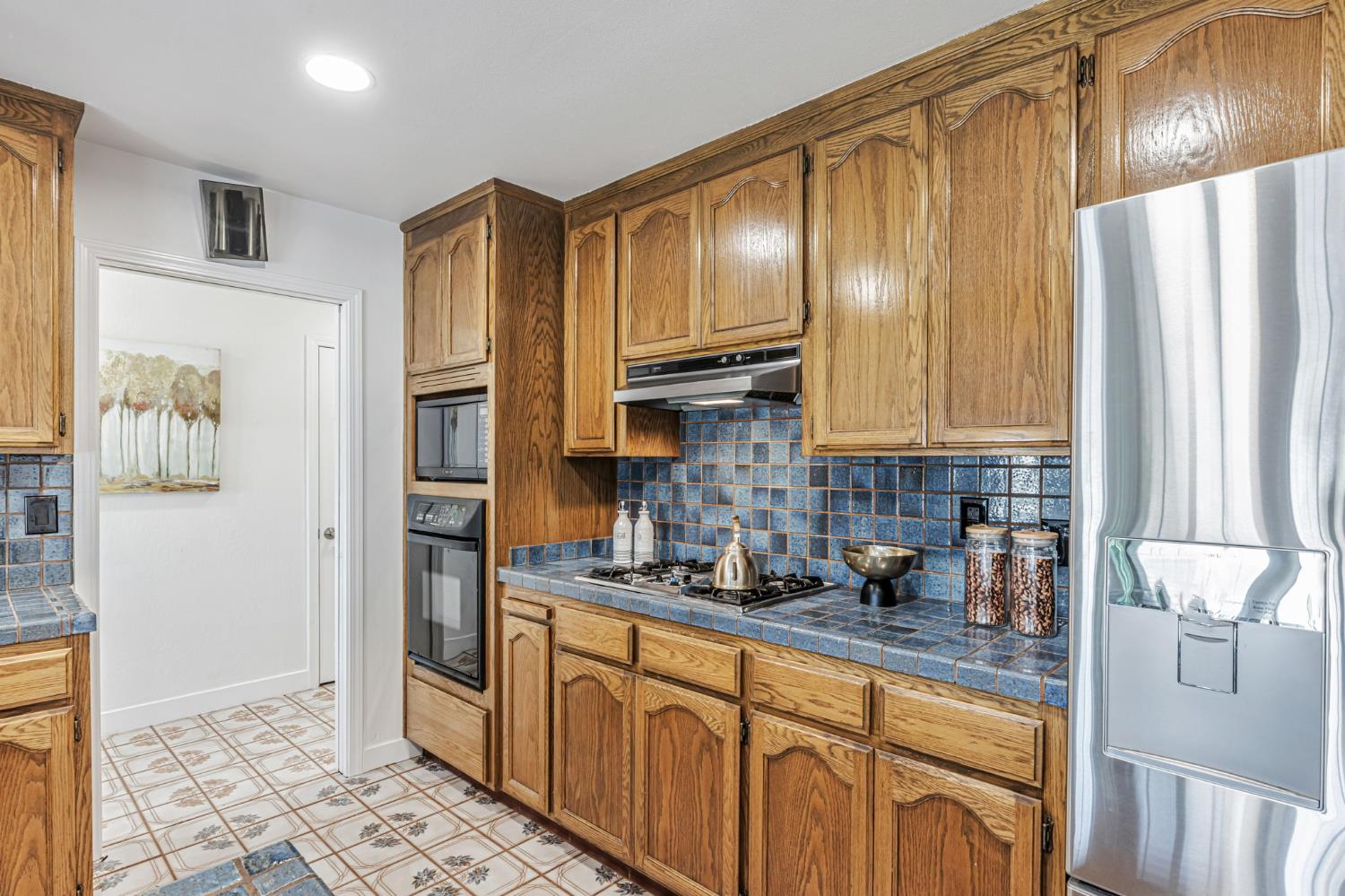 38597 Farwell Drive