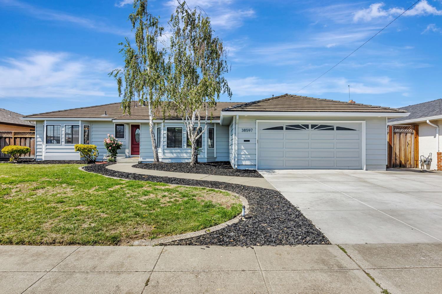 38597 Farwell Drive