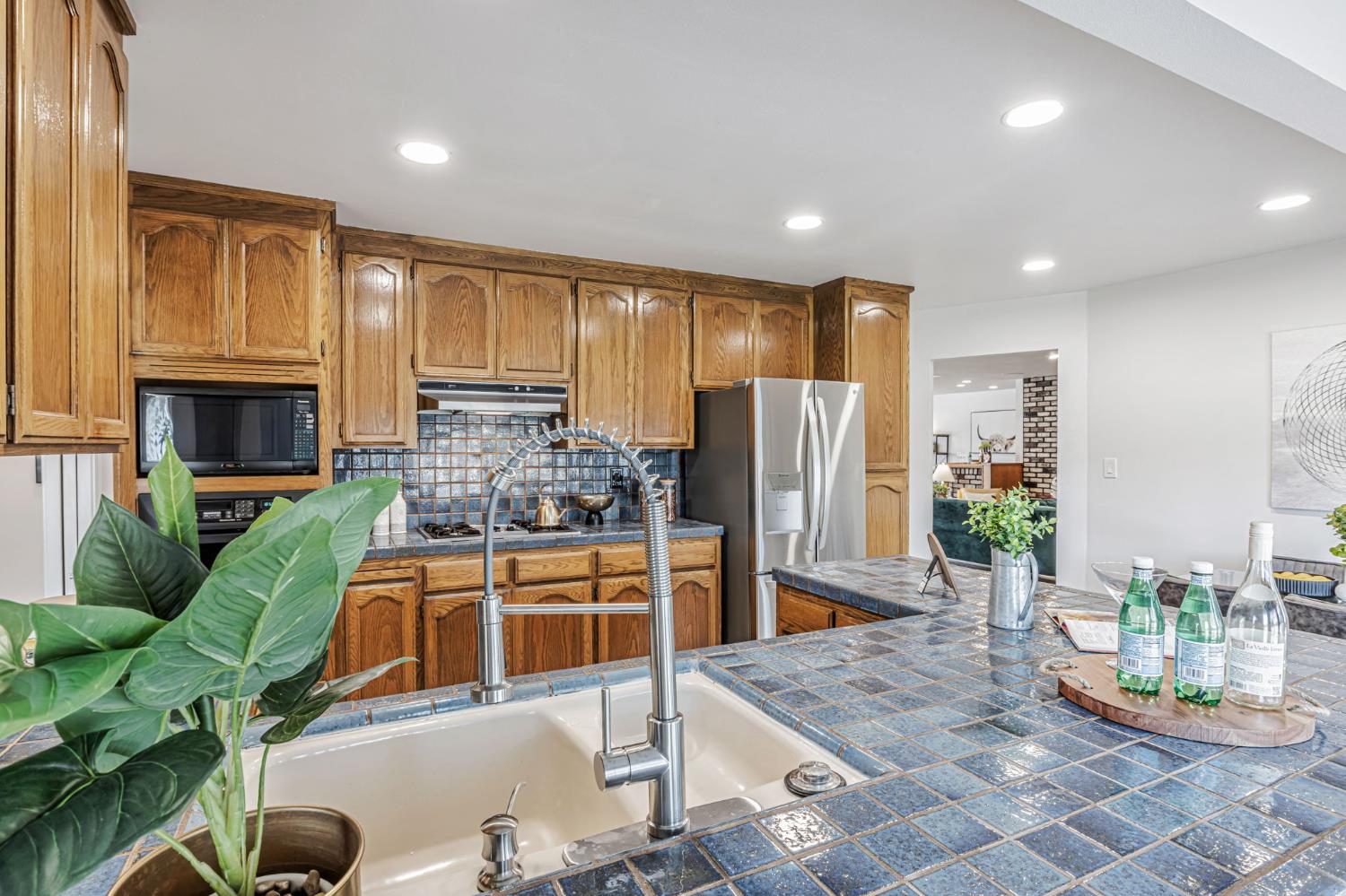 38597 Farwell Drive