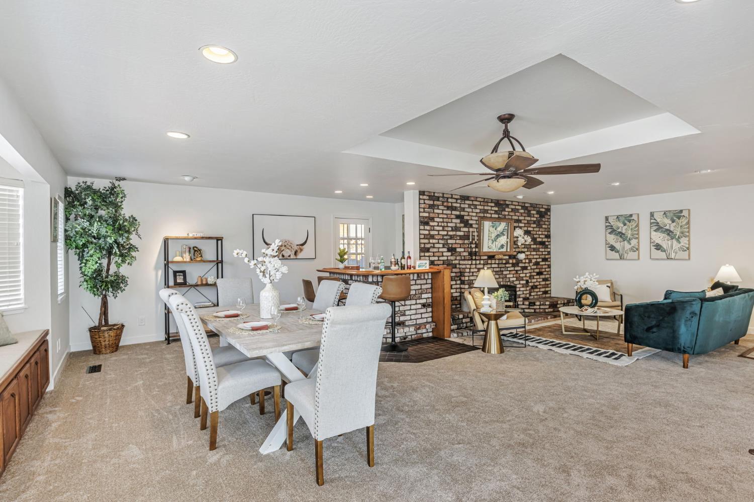 38597 Farwell Drive