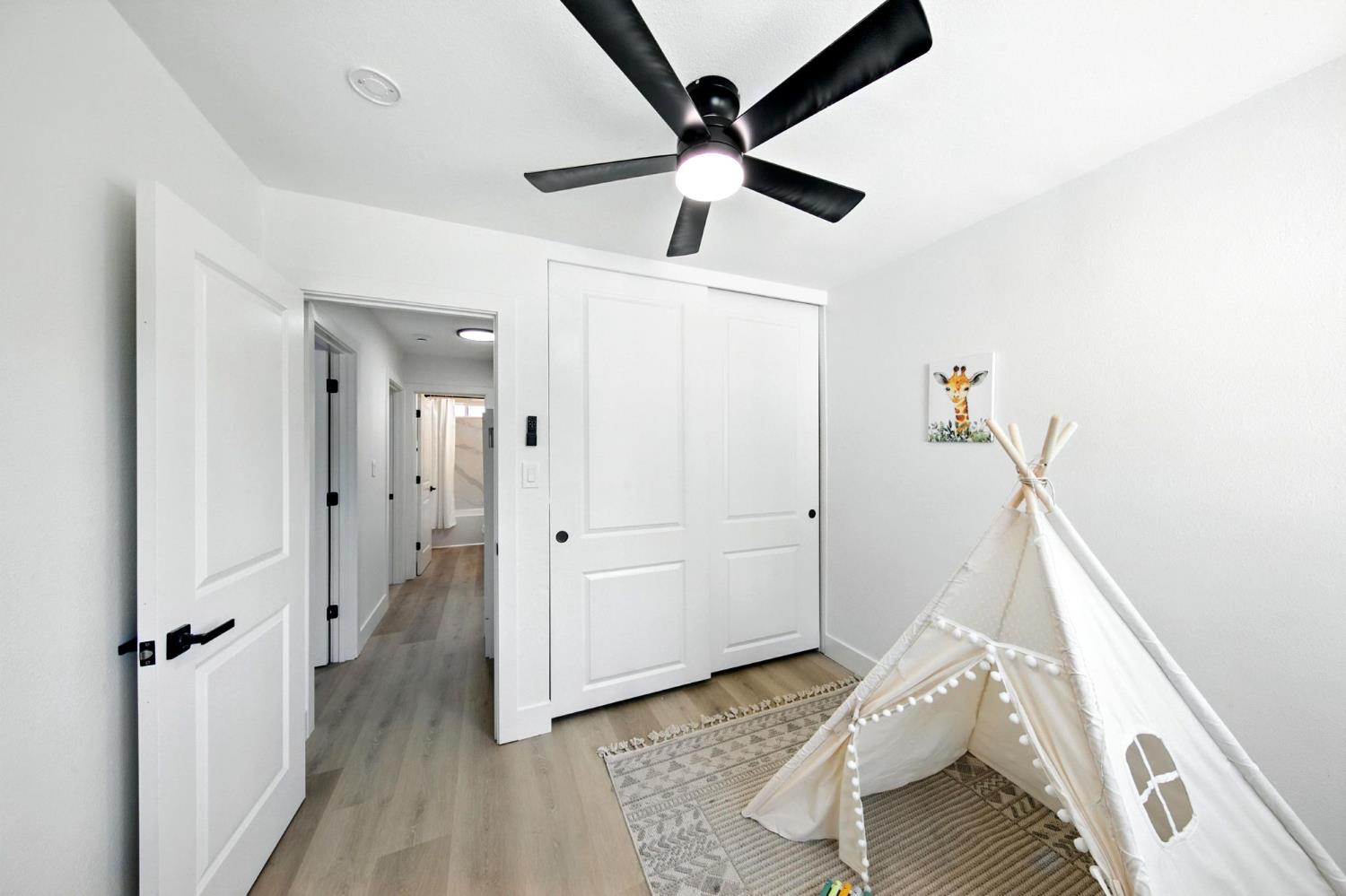 712 Elkhorn Plaza