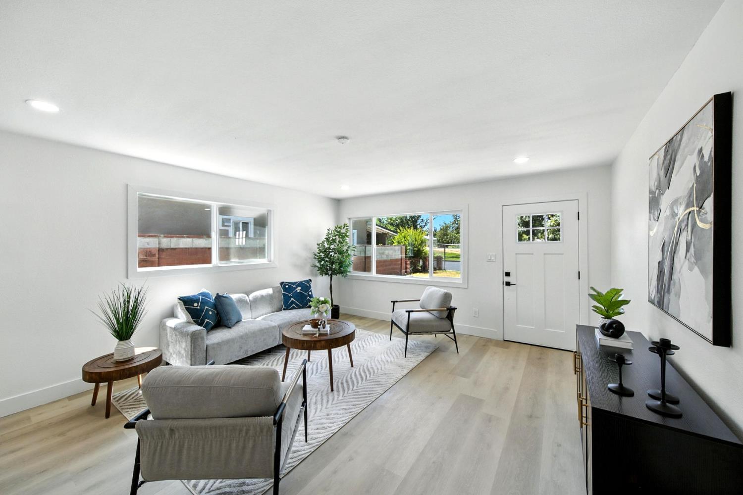 712 Elkhorn Plaza
