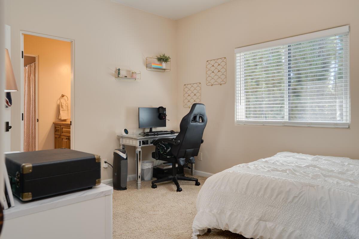 6921 Fallsbrook Court