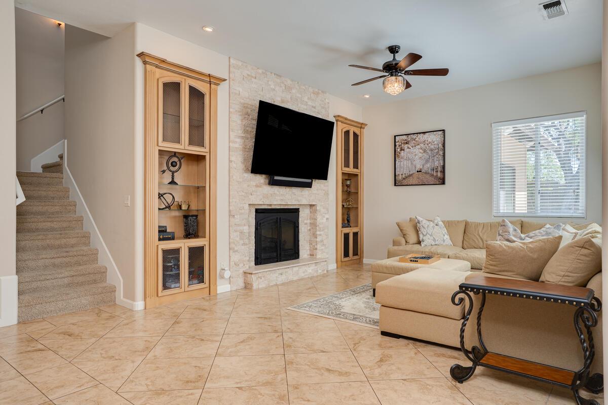 6921 Fallsbrook Court