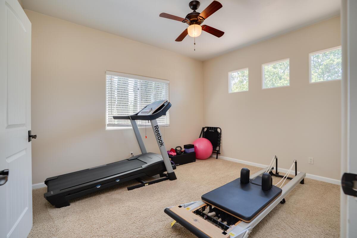 6921 Fallsbrook Court