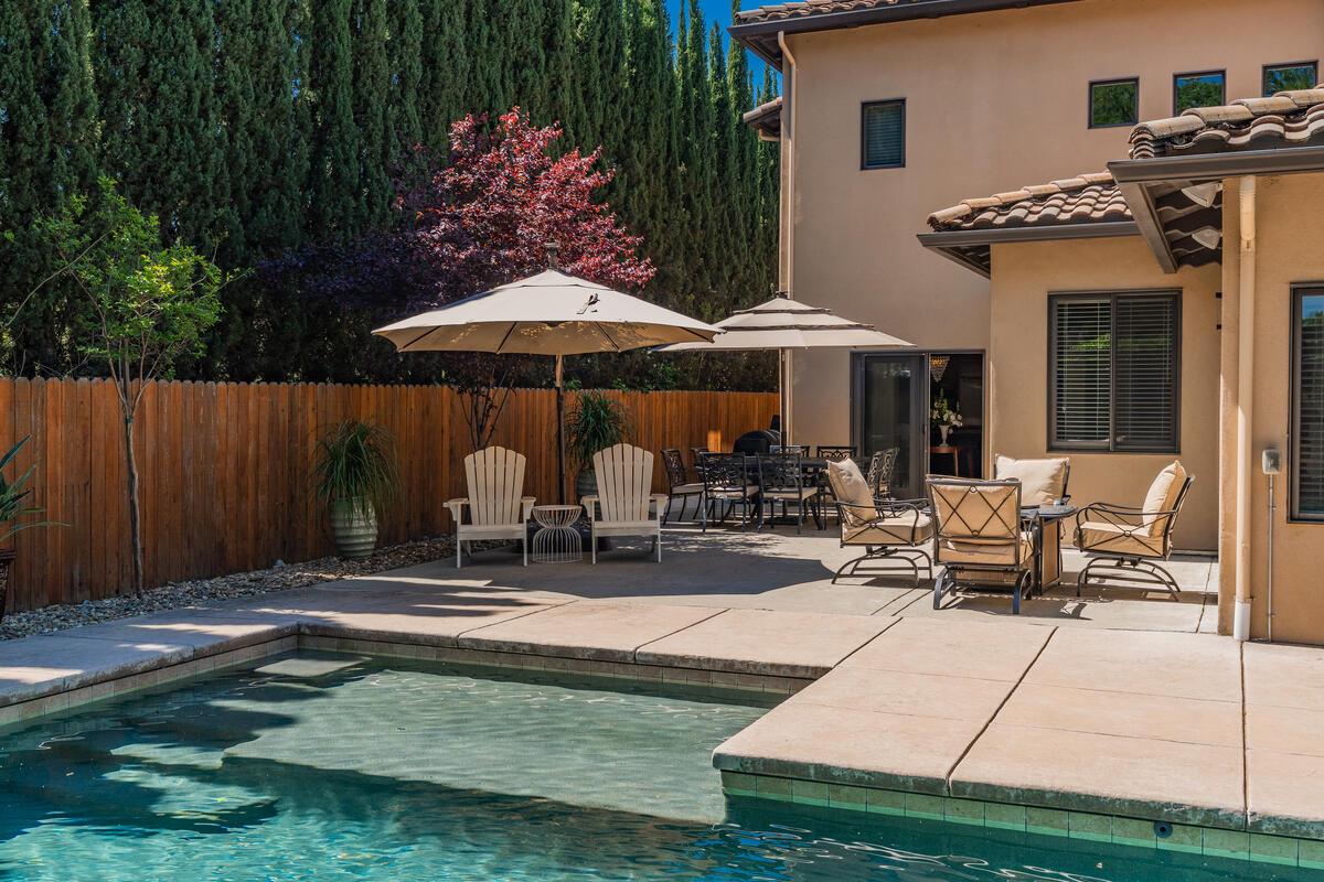 6921 Fallsbrook Court