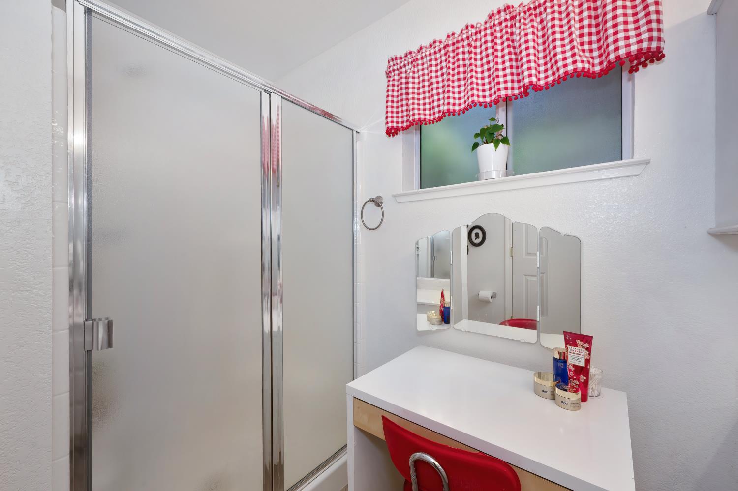 800 Darlington Avenue