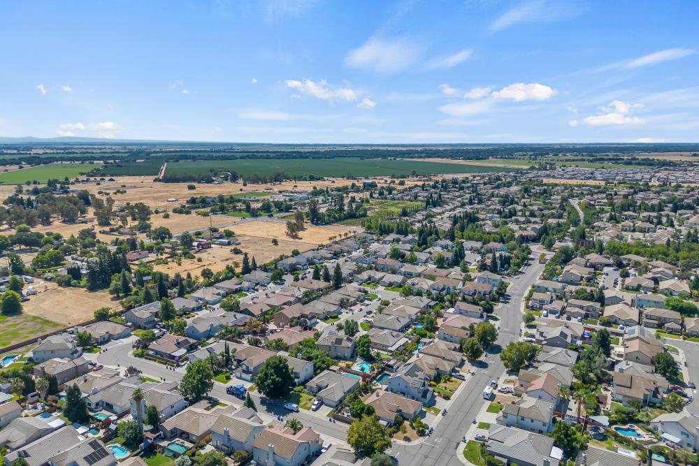 9688 Pasture Rose Court