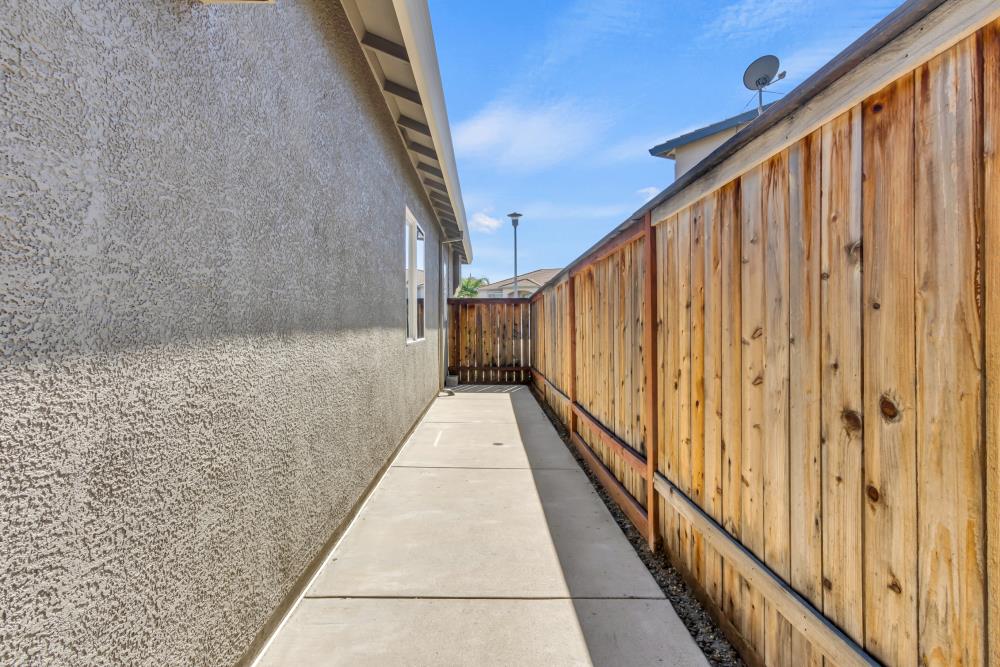 9688 Pasture Rose Court