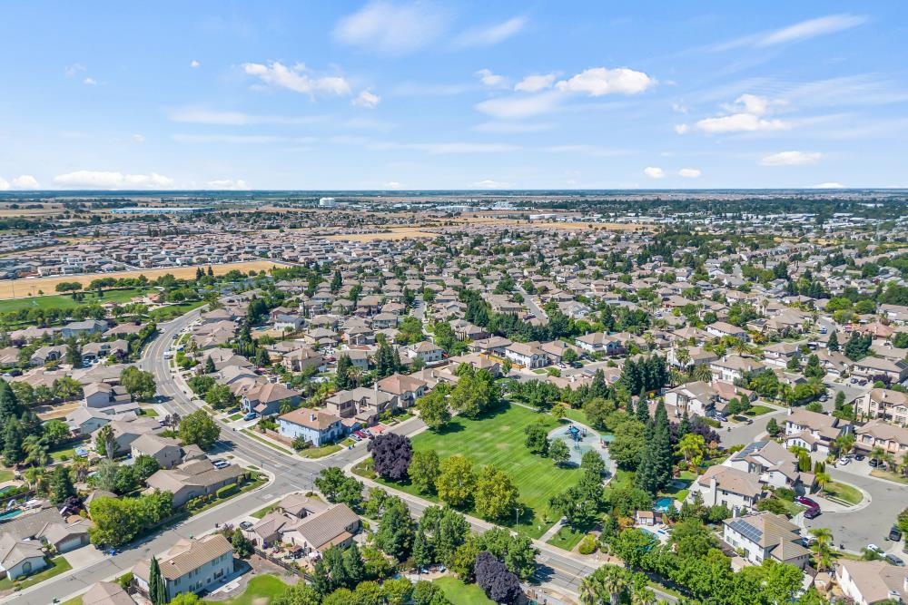 9688 Pasture Rose Court