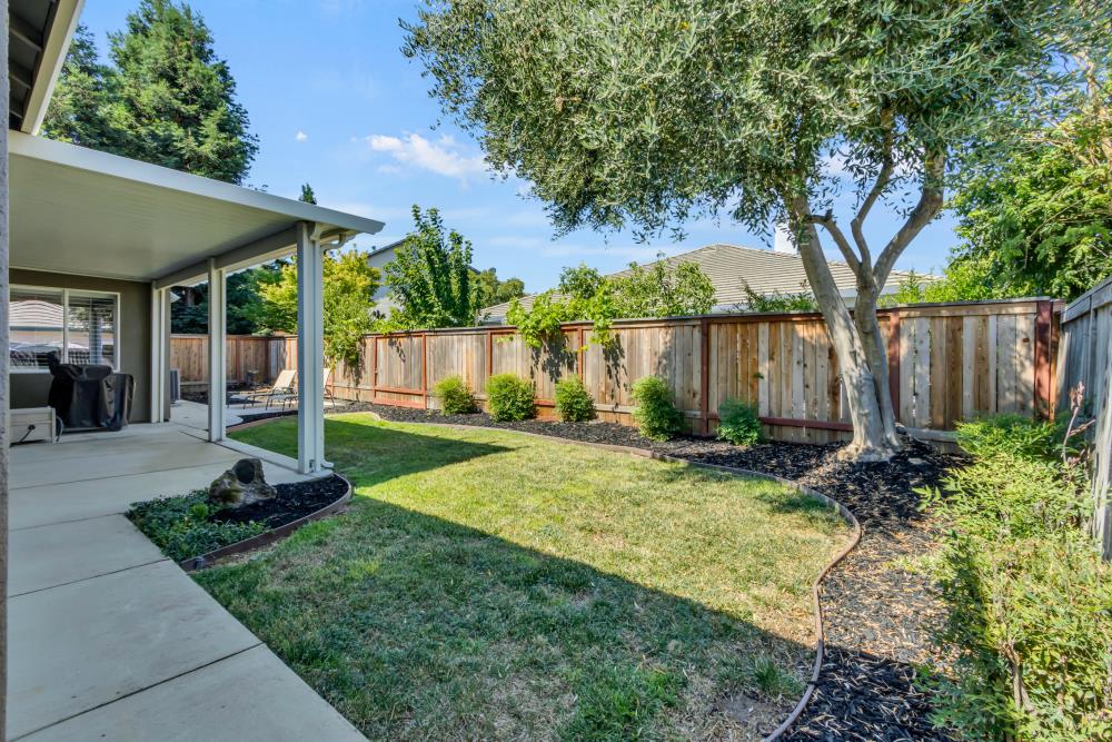 9688 Pasture Rose Court