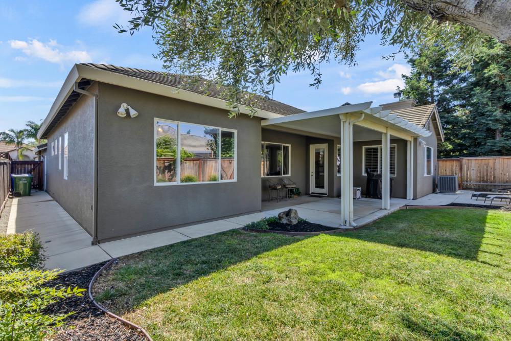 9688 Pasture Rose Court