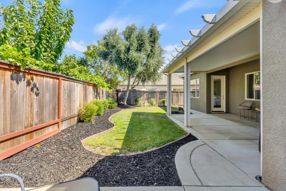 9688 Pasture Rose Court