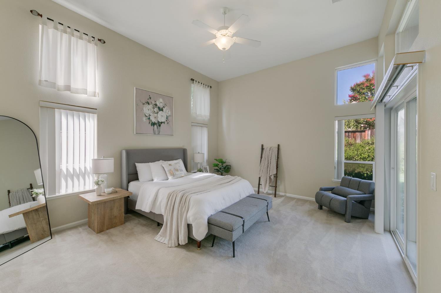 1120 Kingfisher Circle