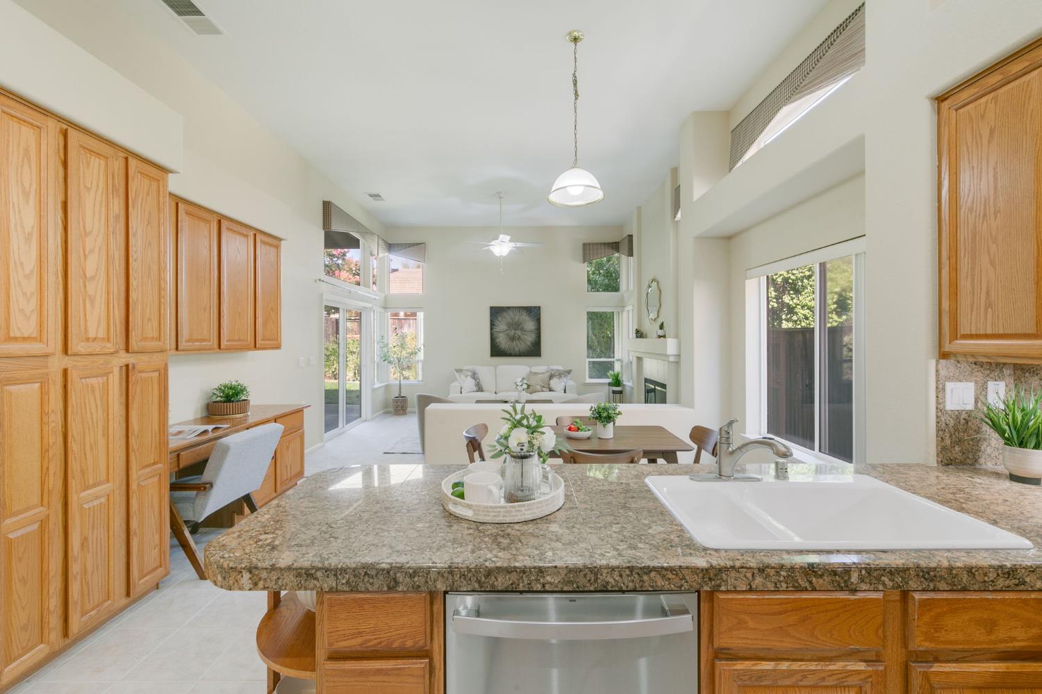 1120 Kingfisher Circle