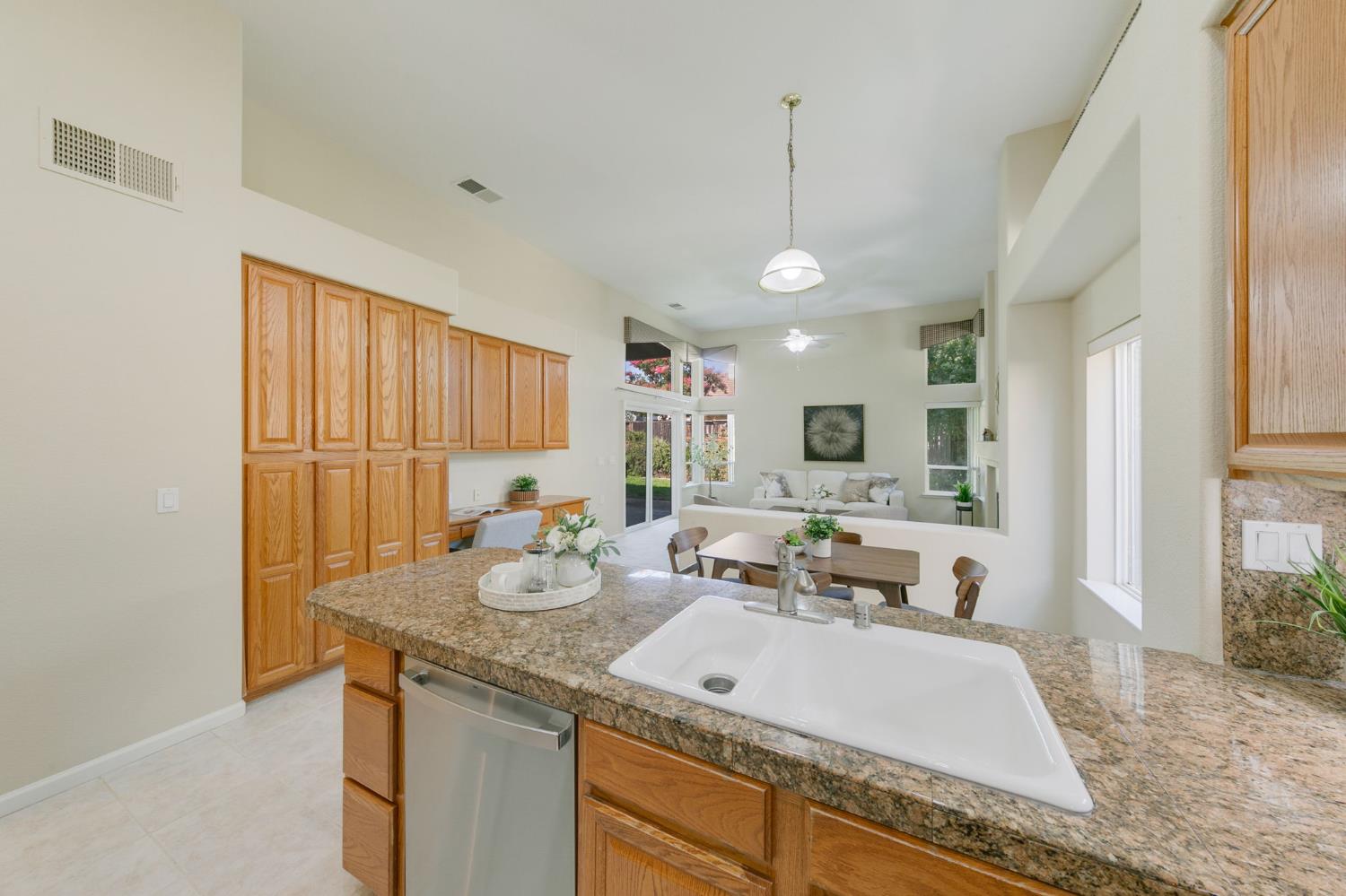 1120 Kingfisher Circle