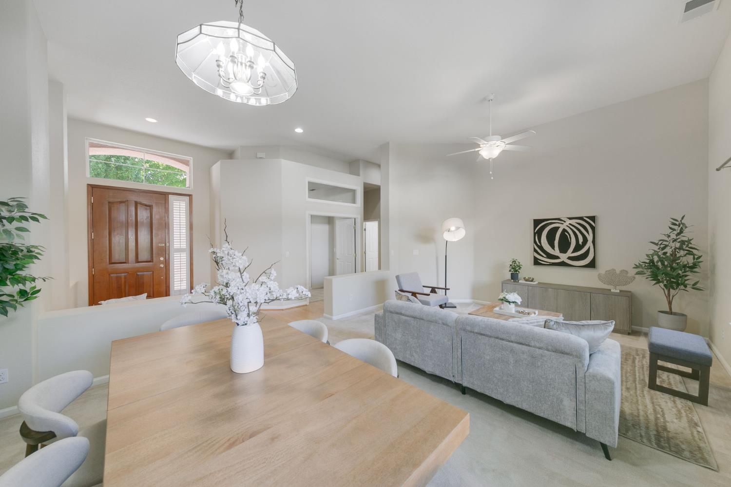 1120 Kingfisher Circle
