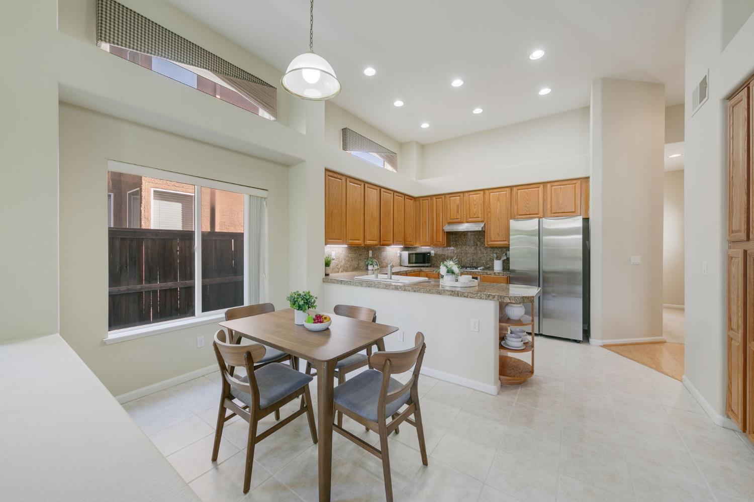 1120 Kingfisher Circle