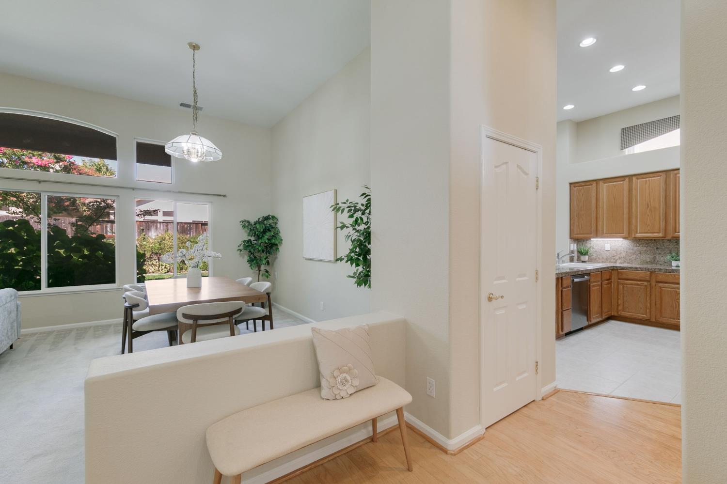 1120 Kingfisher Circle