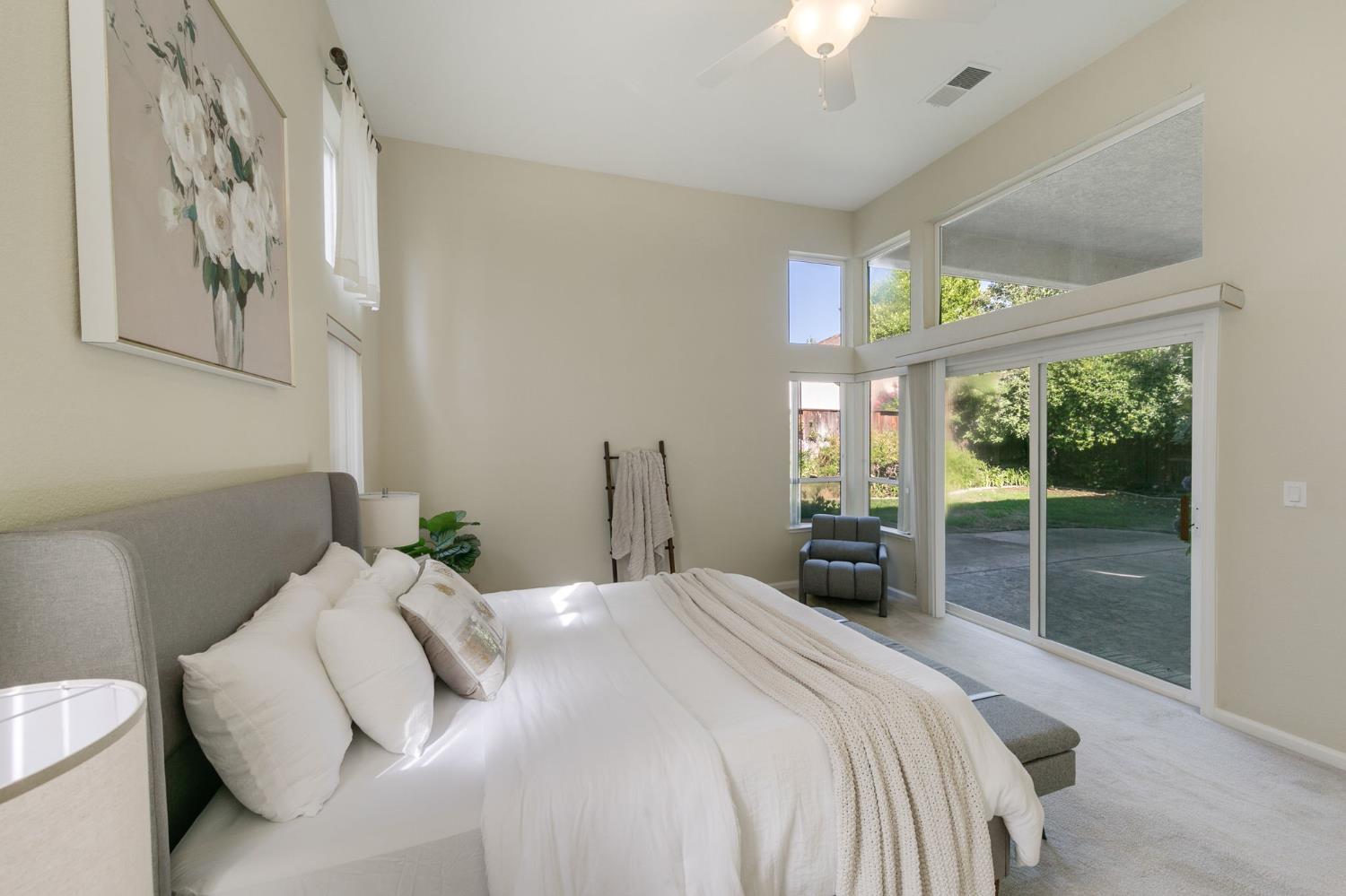 1120 Kingfisher Circle