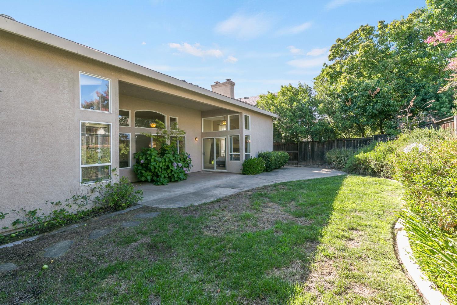 1120 Kingfisher Circle