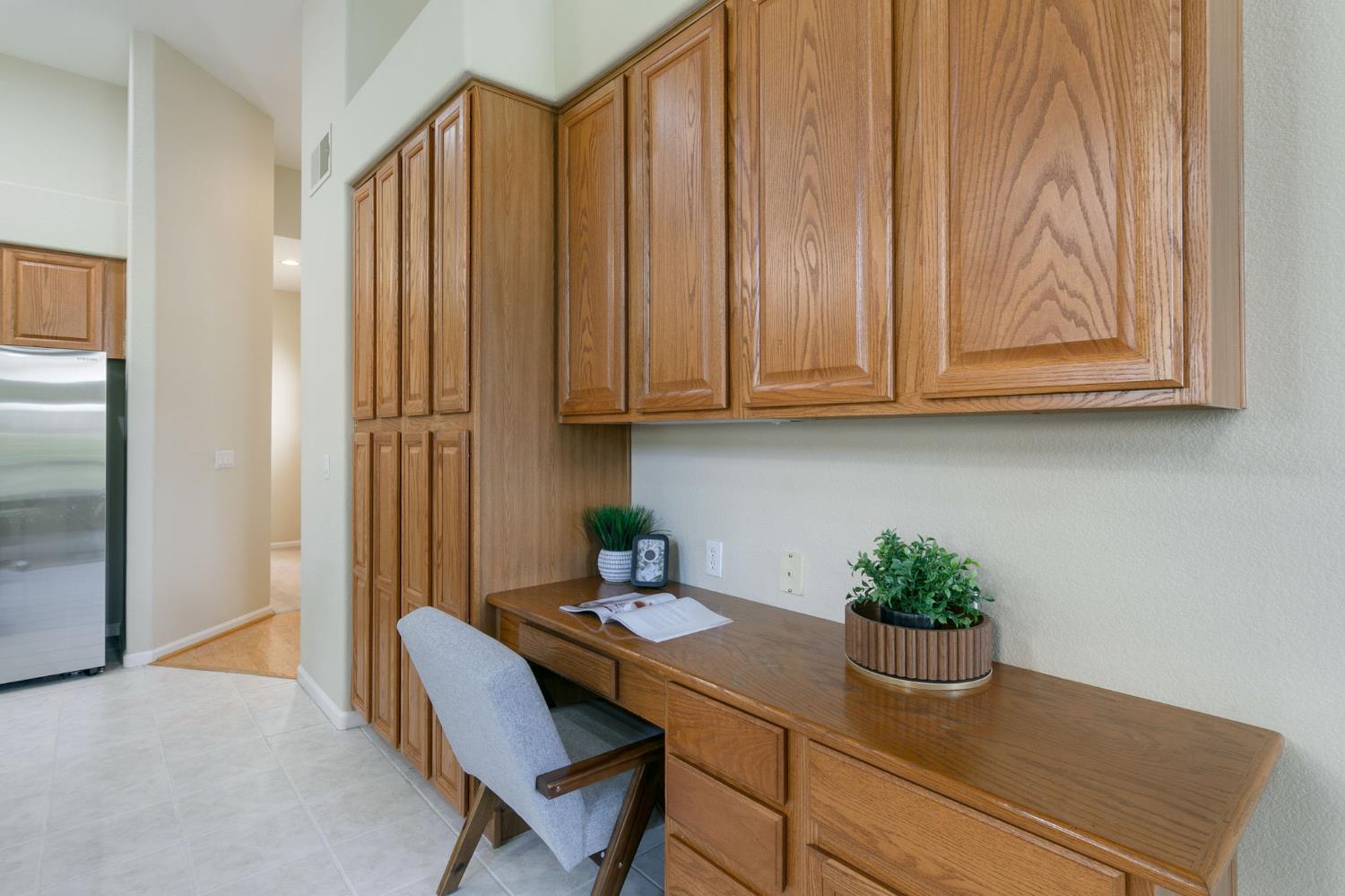 1120 Kingfisher Circle
