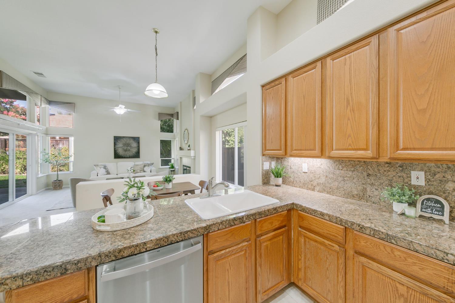 1120 Kingfisher Circle