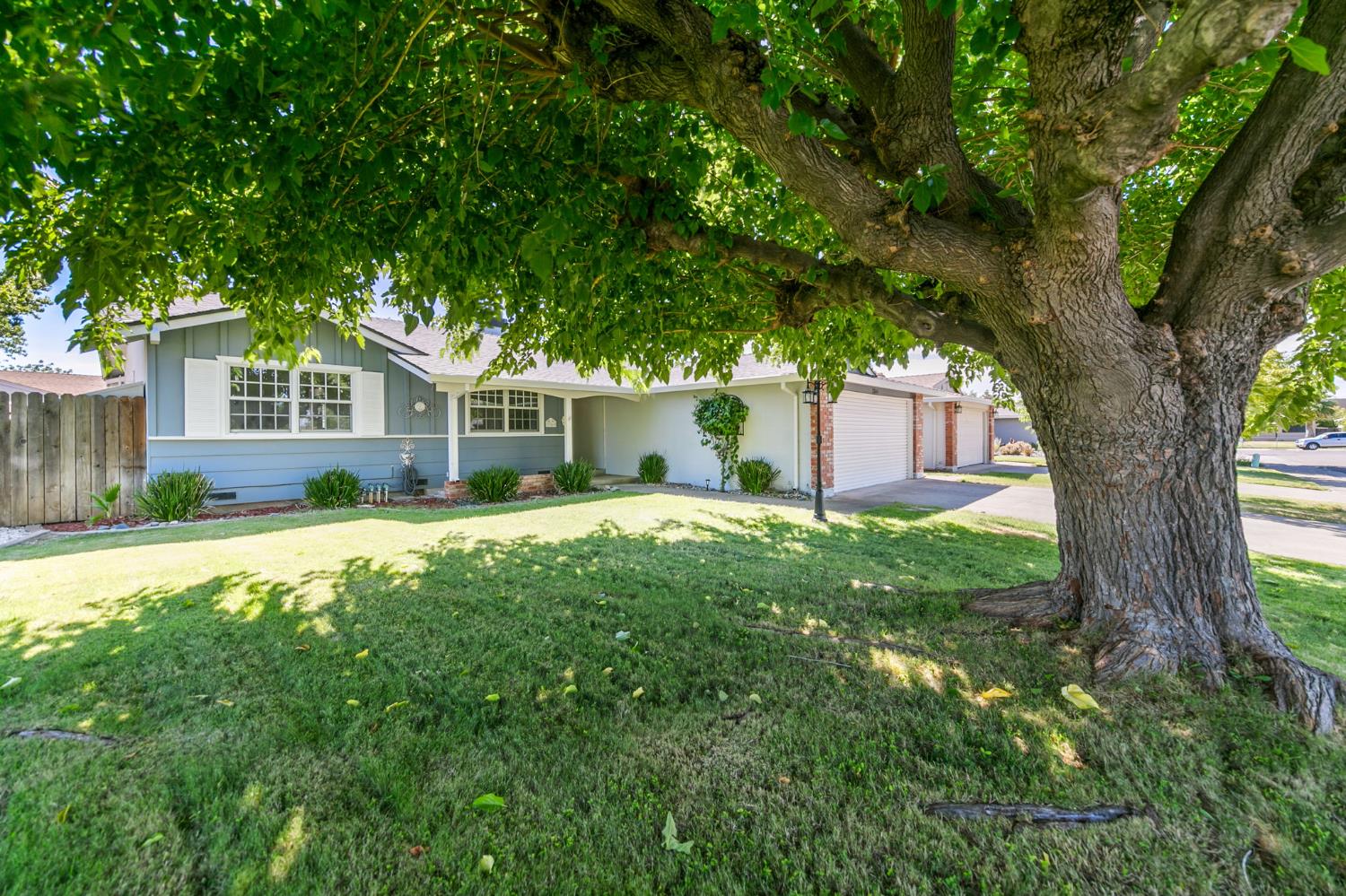 2344 Glenfaire Drive