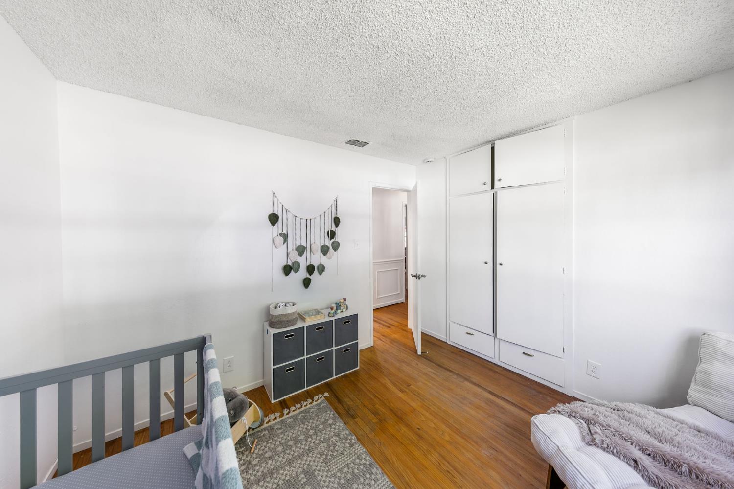 2344 Glenfaire Drive