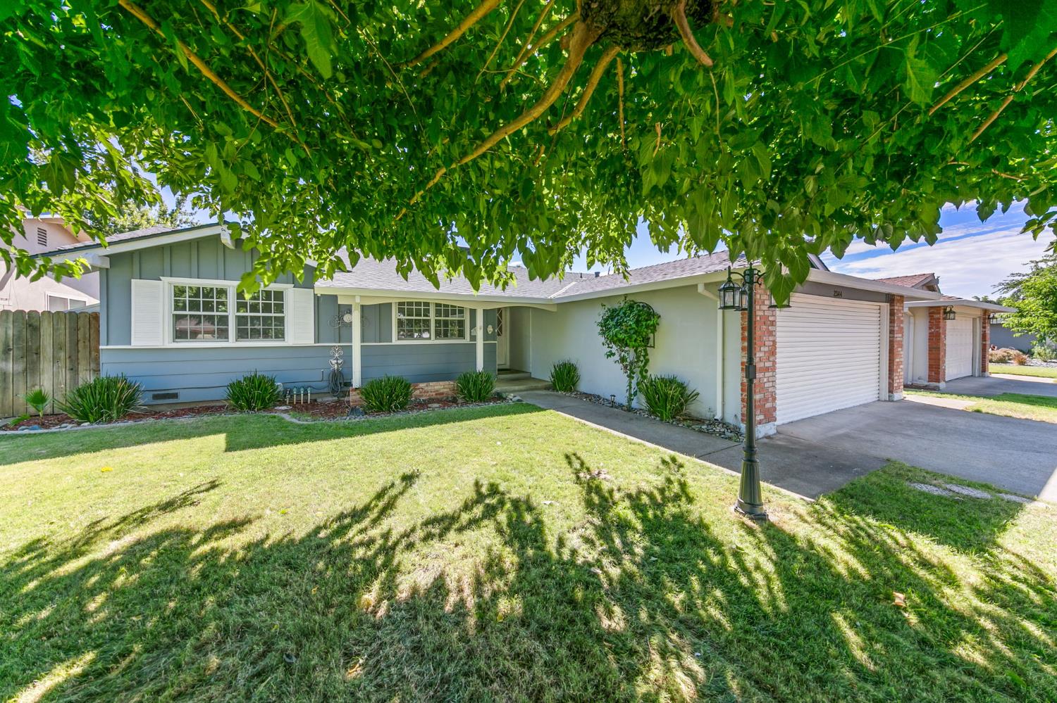 2344 Glenfaire Drive