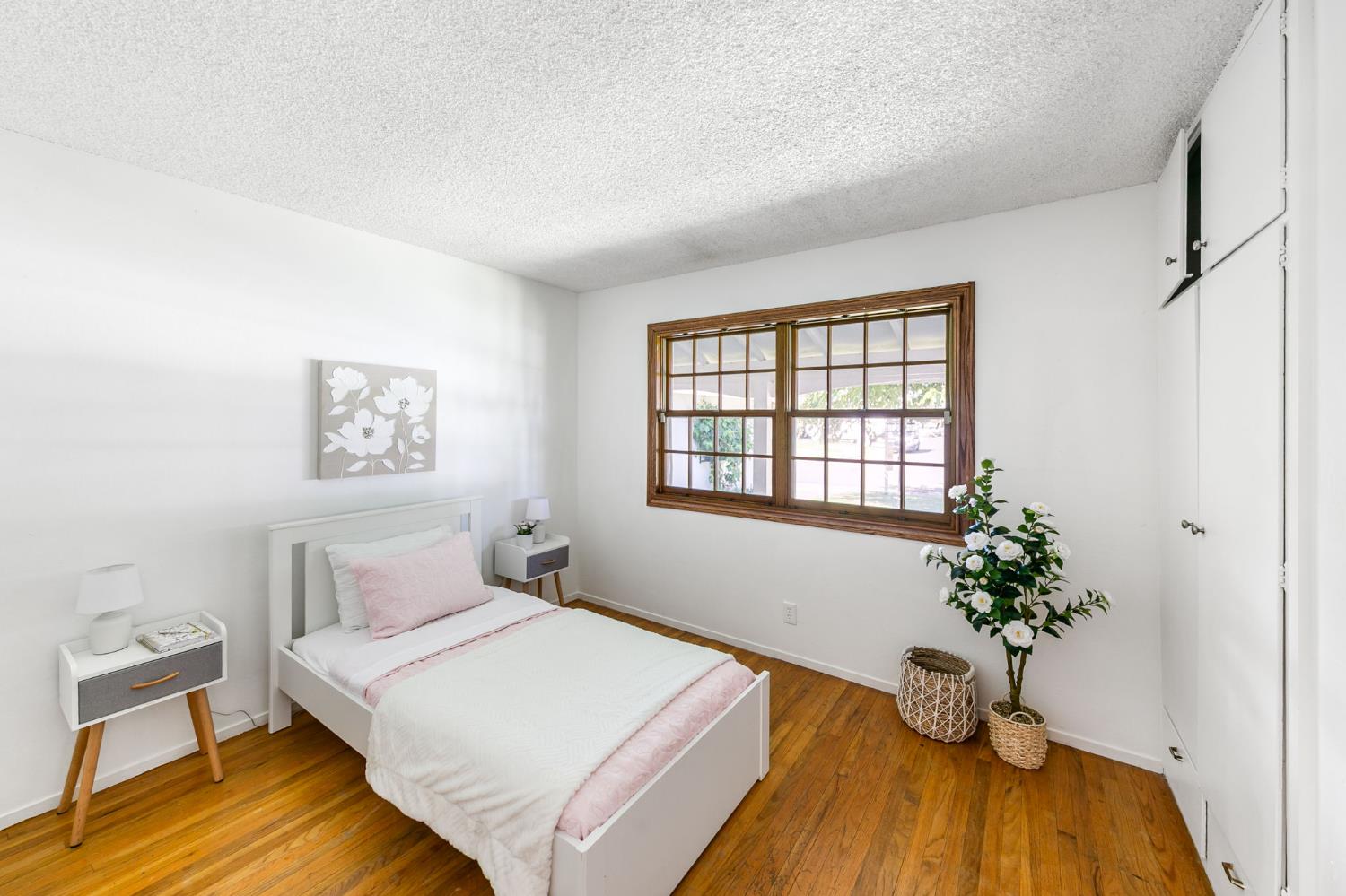 2344 Glenfaire Drive