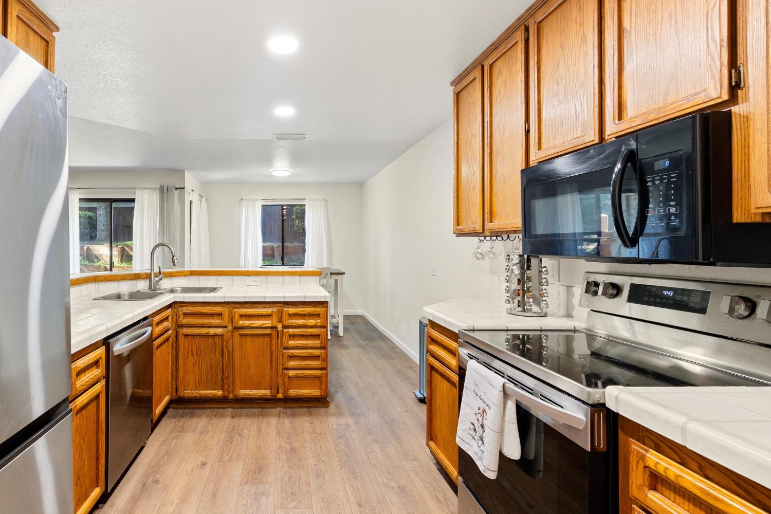 5640 Verner Oak Court 2