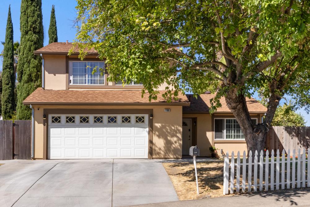 7109 Roca Way
