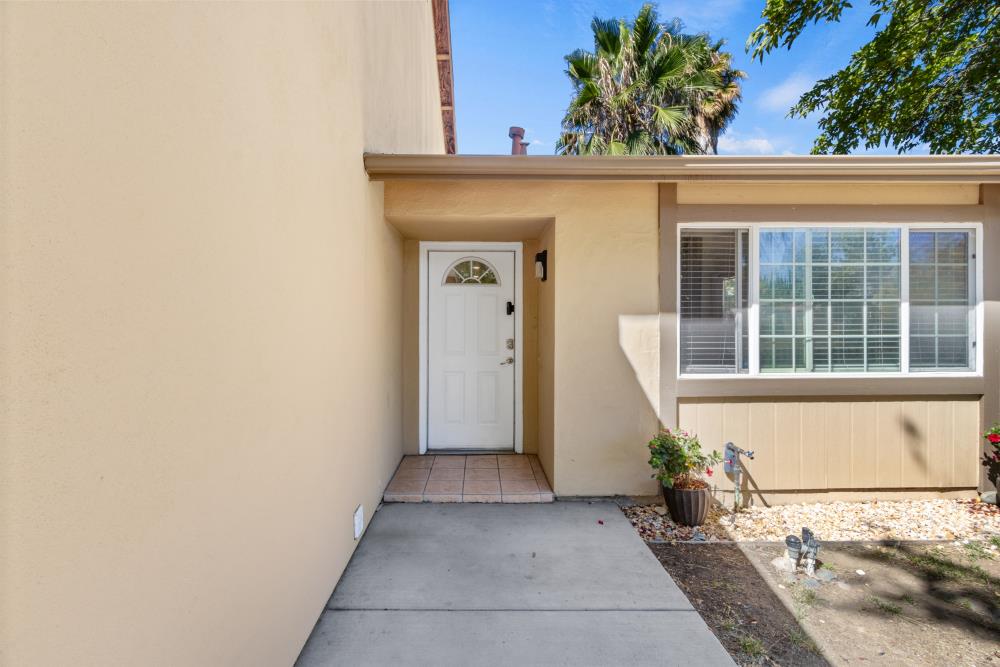 7109 Roca Way