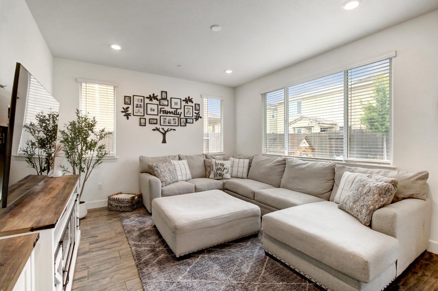 1049 Silverwire Street