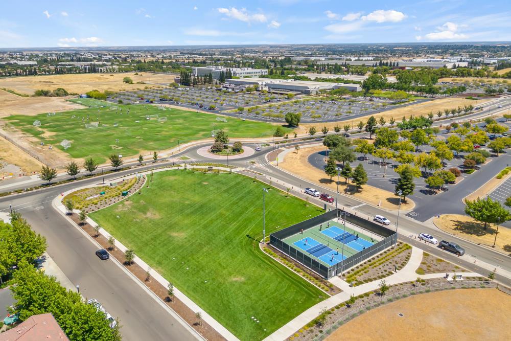 1049 Silverwire Street