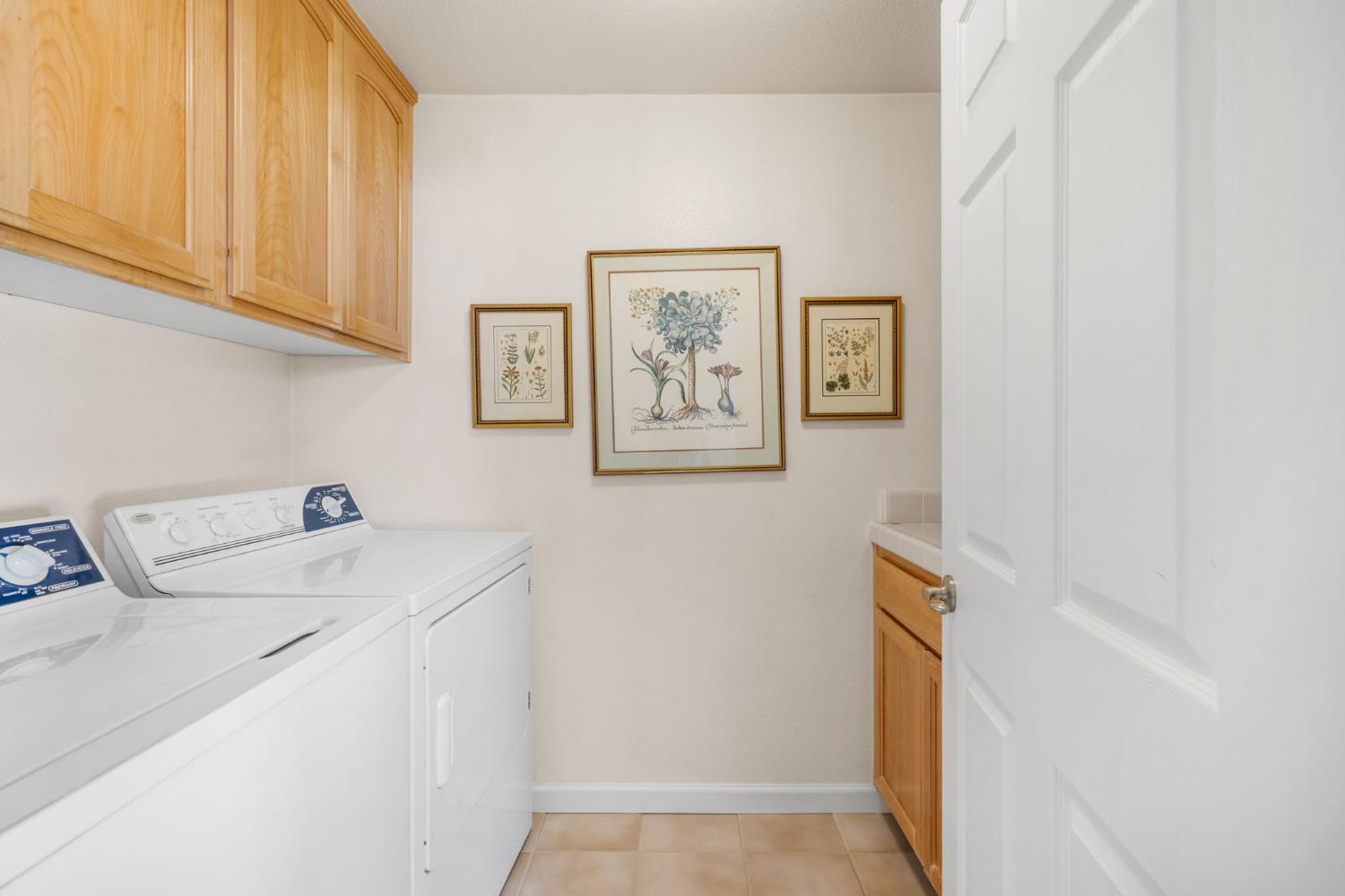 2736 Via Villaggio