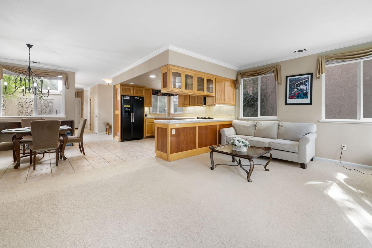 2736 Via Villaggio