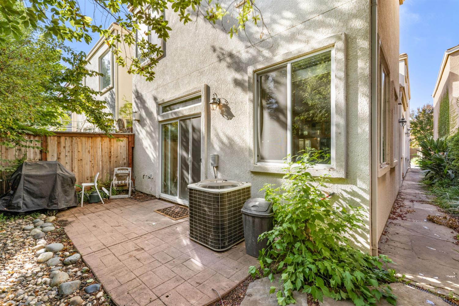 2736 Via Villaggio