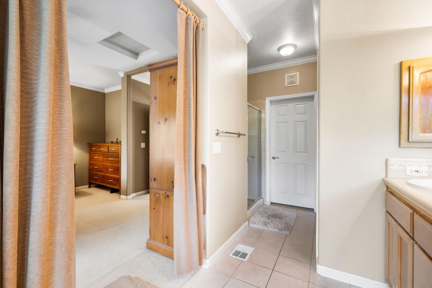 2736 Via Villaggio