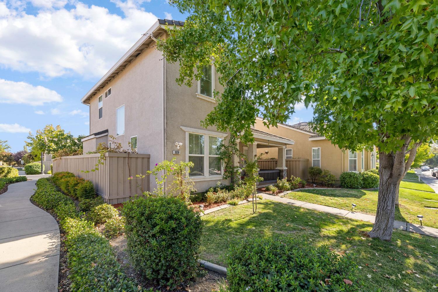 3028 Spoonwood Way
